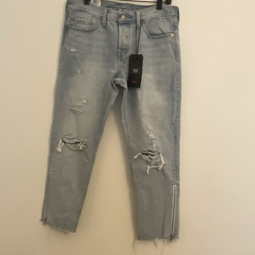 Women’s Button Fly Distressed, Cropped and Tapered 501 Levi Jeans NWT